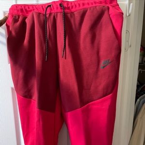 Nike tech fleece pants
